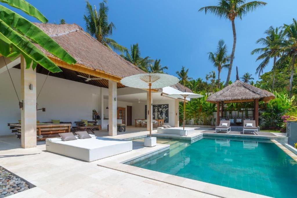 Villa Hidden Pearl, With Private Cook And Pool Карангасем Экстерьер фото